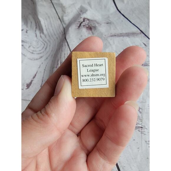 Sacred Heart Southern Missions 4.25in wood self standing altar cross crucifix - Picture 6 of 7